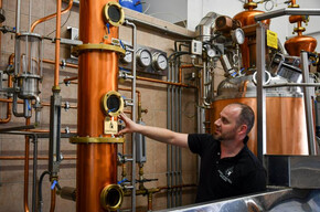 In compagnia dei distillatori alla Distilleria Rossi d'Anaunia