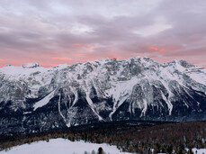 Am Fuß des Rifugio Orso Bruno