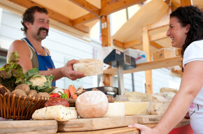 Bauernmarkt in Cogolo