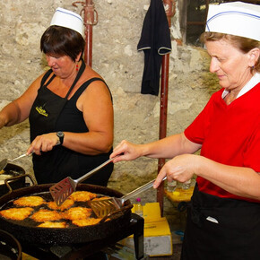 Fine Estate A Mezombart