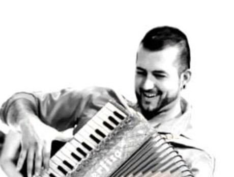 Live music with Sandro Filippi