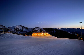 Ciaspolata al chiaro di luna e cena allo chalet Paradiso