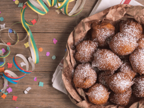 Mani in pasta - Frittelle di carnevale con nonna Wilma