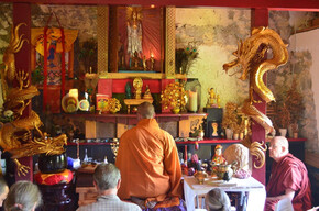 Treffen mit dem buddhistischen Mönch Seiun