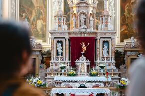 Zwischen Kreuzg&auml;ngen und Kirchen 