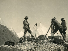  "Karakorum 1929: l&rsquo;impresa sospesa." 