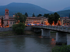  Un Borgo e il suo Fiume 