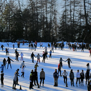 Ice-skating in Coredo