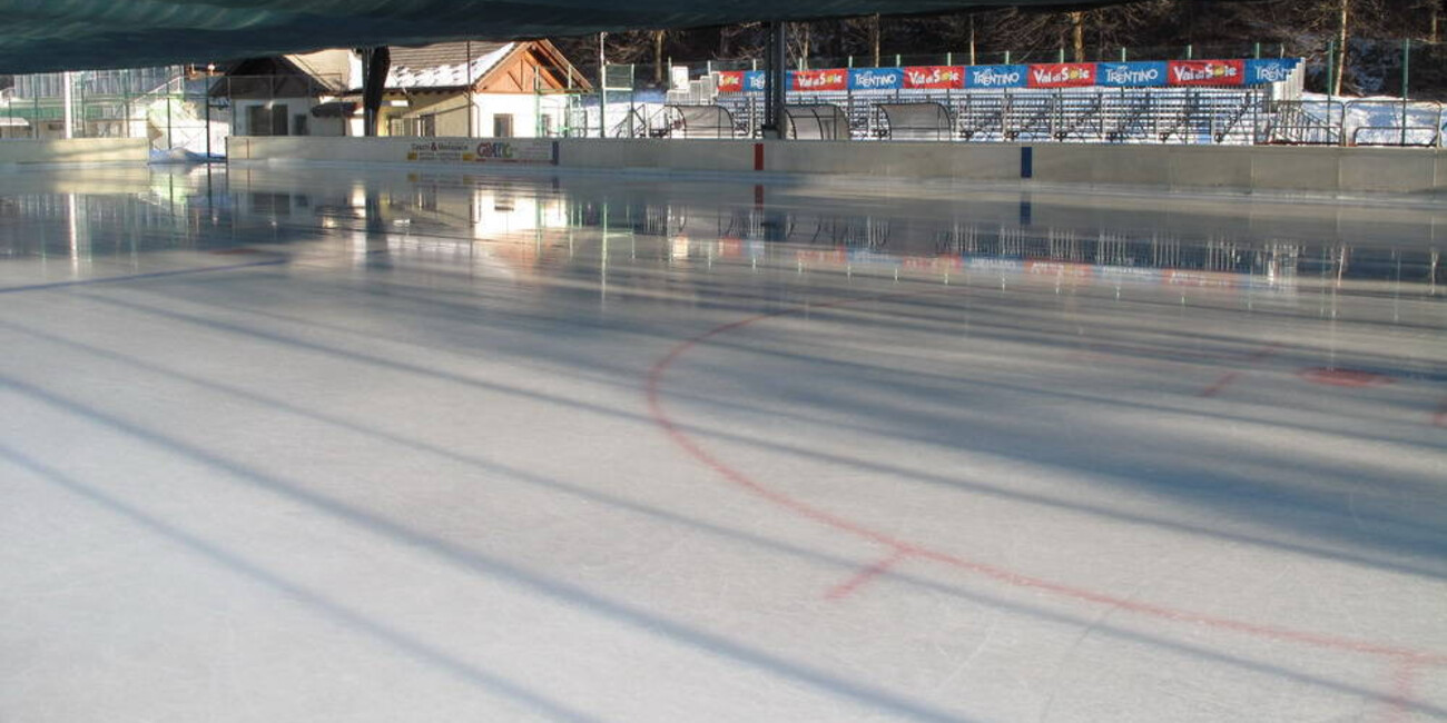 Malè ice stadium   #1