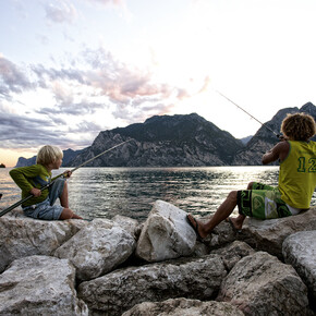 Alto Garda - Torbole - Lago di Garda - Pesca al Tramonto 
