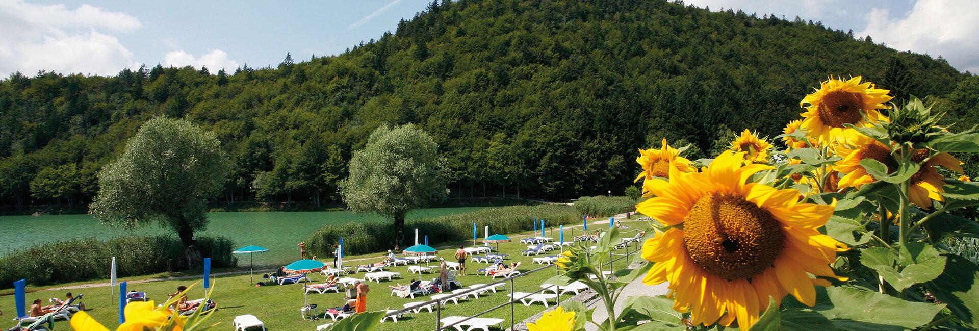 Sunbathe on the beaches of the Trentino lakes