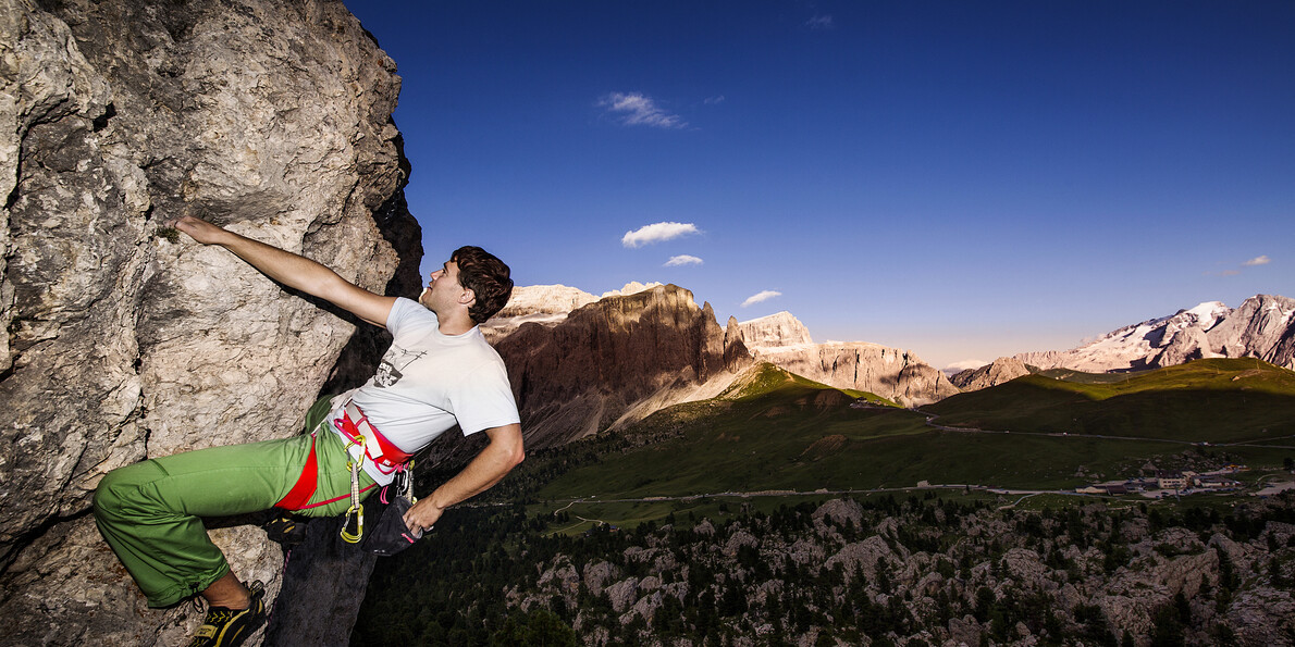 Climbing, paragliding, rafting and fishing in Trentino