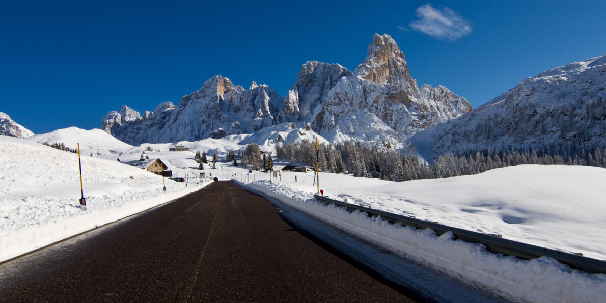 San Martino di Castrozza - Strada verso Passo Rolle
