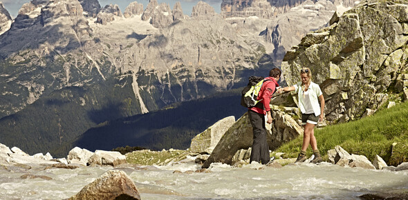 Madonna di Campiglio - Val Rendena - Trekking nei pressi del Rifugio Segantini 
