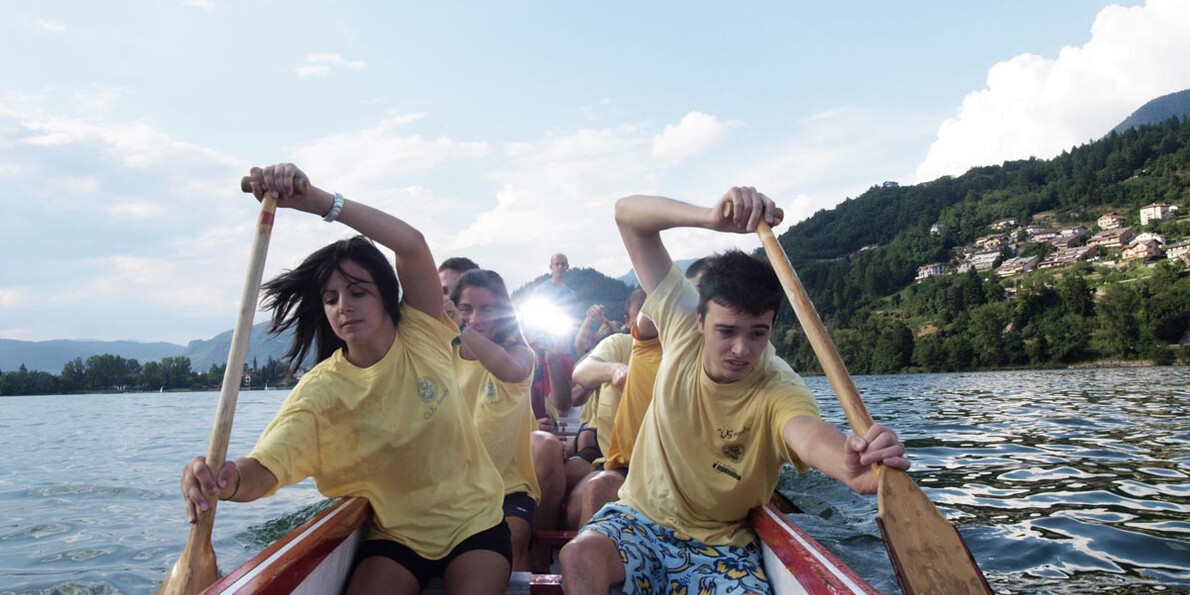 Озеро Кальдонаццо, Гонку на лодках-“драконах”