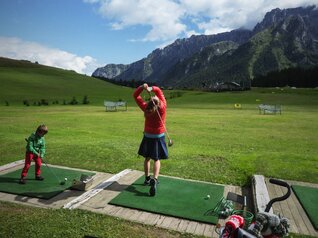 Madonna di Campiglio - Val Rendena - Kinder Golf spielen