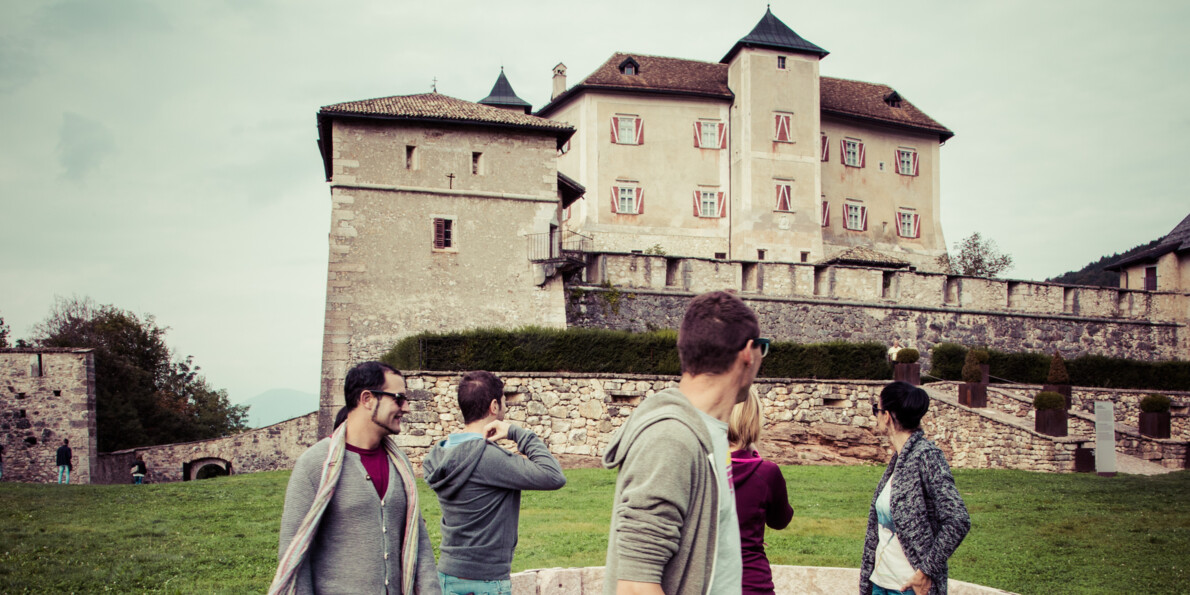 Valle di Non - Vigo di Ton - Castel Thun - Guest Card - Tourists in Castel Thun