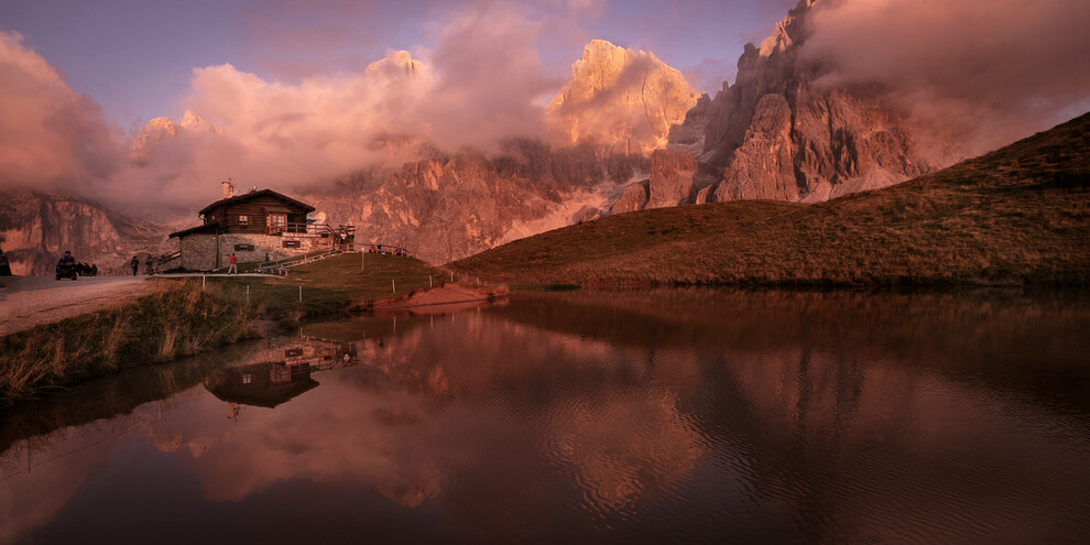 The emotion of the “Enrosadira”