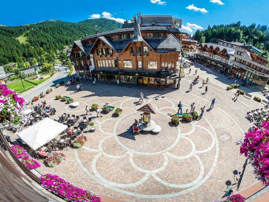 Madonna di Campiglio - Piazza Righi