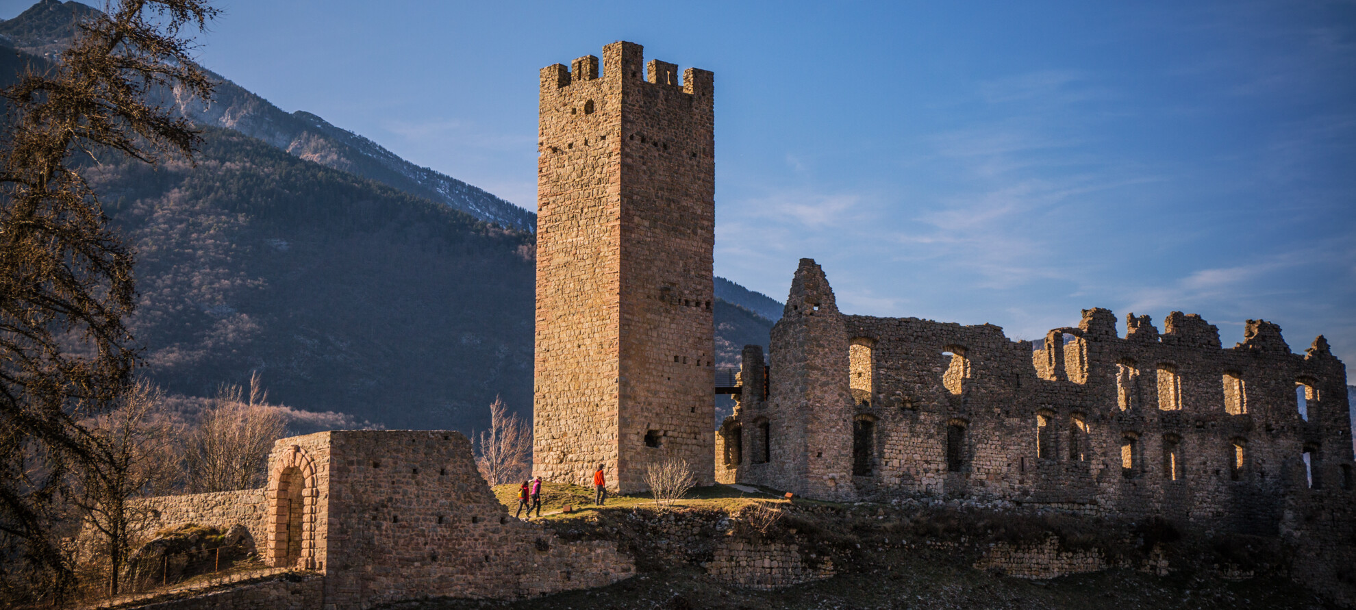 Castles and panoramas