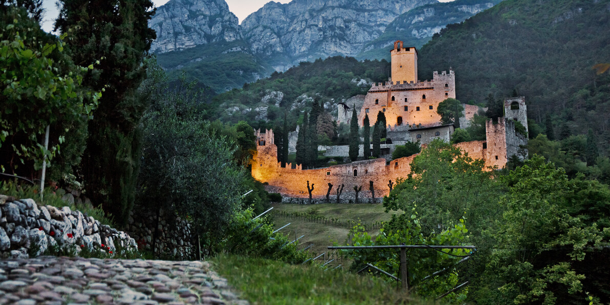 Luoghi medievali da visitare in Trentino in autunno - da settembre a novembre