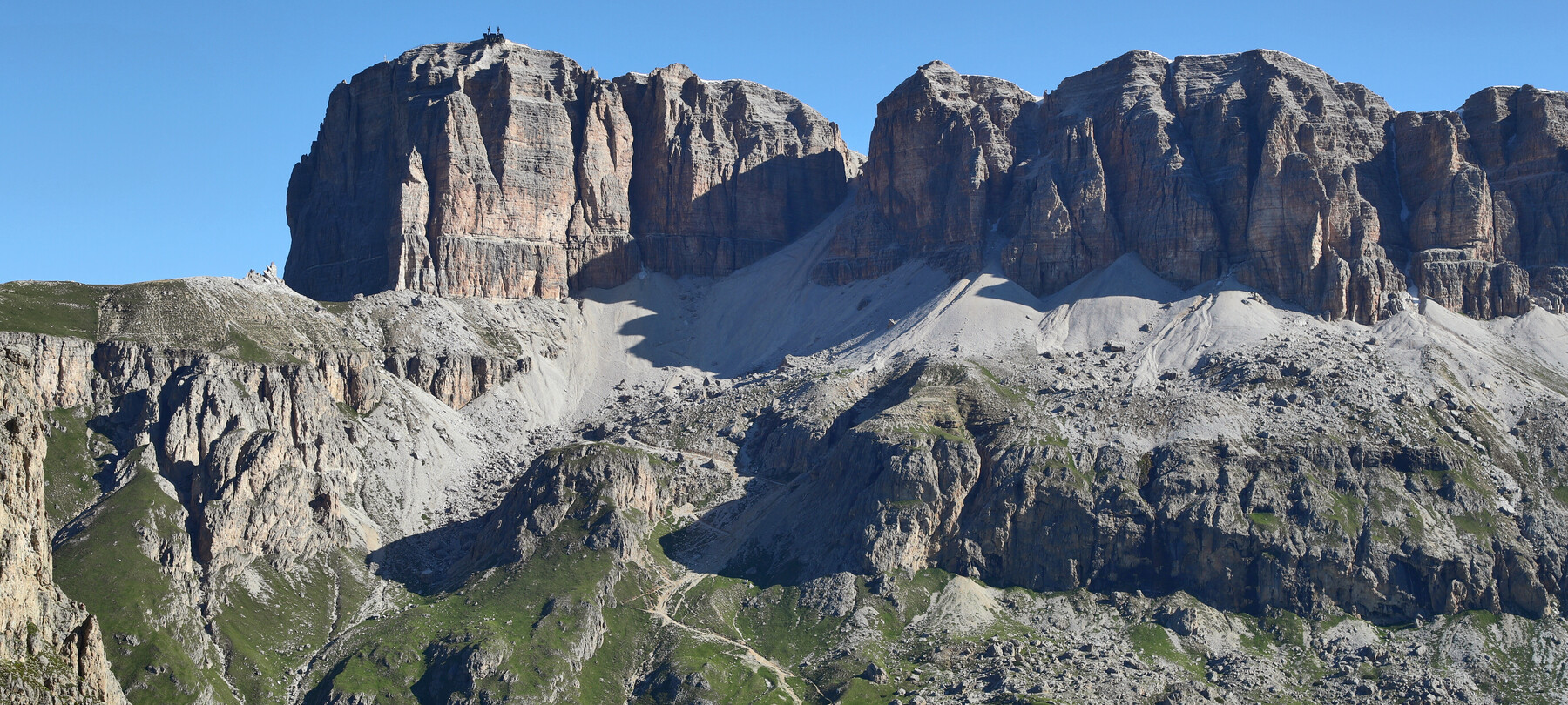 Wissenschaft und Natur in den Dolomiten: Ein Labor am Passo Fedaia