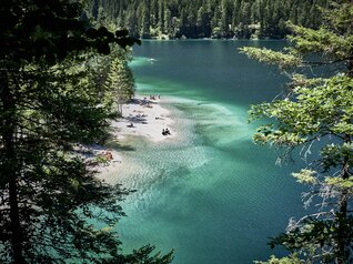 Lake Tovel - The legend of the red lake