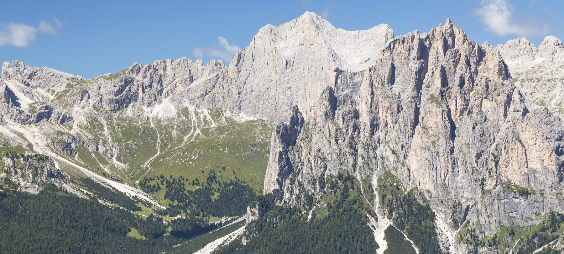 Legenden der Dolomiten: Der Zwergenkönig Laurin und die Enrosadira