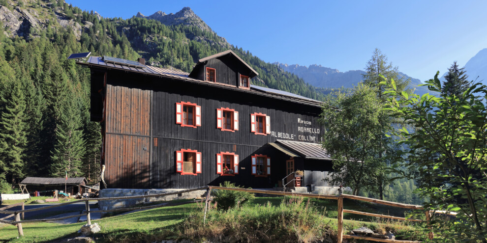 Rifugio Adamello Collini Al Bedole 