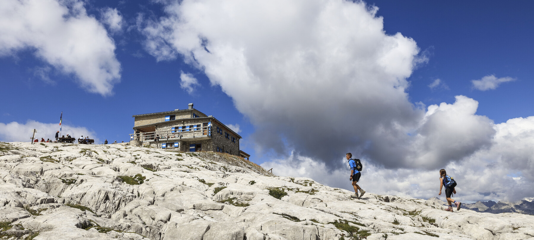 Mountaineering in the Dolomites: the Via delle Normali