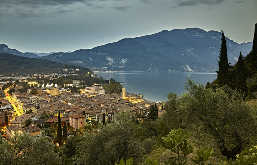 Trekking urbano sul Garda