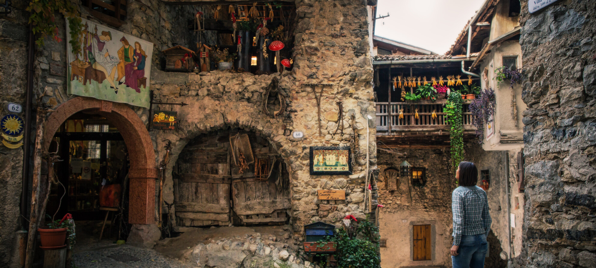 Tennosee, mittelalterliches Dorf