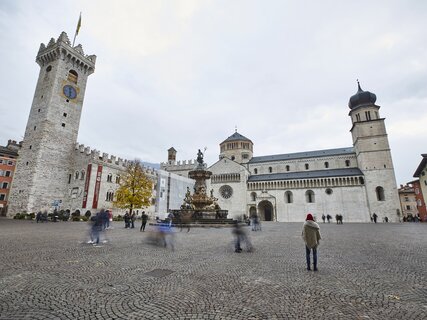 Valle dell'Adige - Trento - Piazza Duomo
