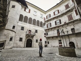 Thun Castle