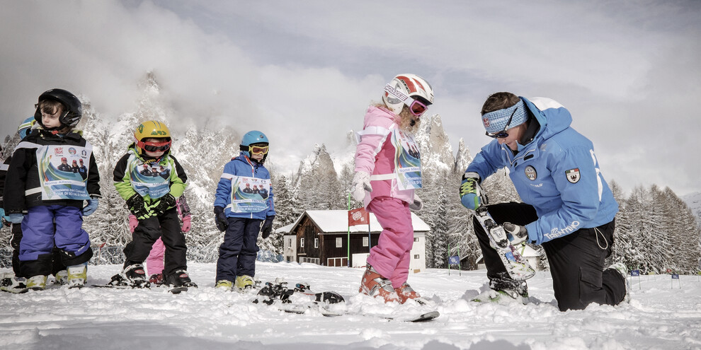 Val di Fassa - Ciampedie - Maestro con bambini
