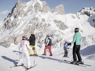 Канацеи является частью горнолыжного региона Доломити-Суперски (Dolomiti Superski)