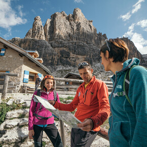 Madonna di Campiglio  - Dolomiti di Brenta - Rifugio Tuckett Quintino Sella
