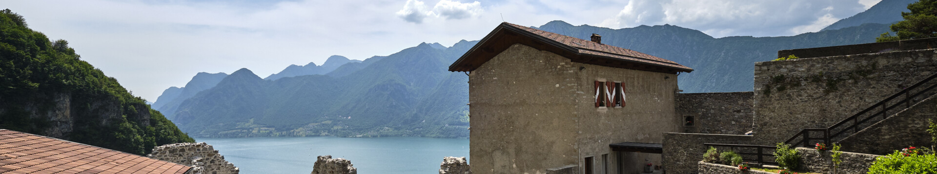 Look out over the lake