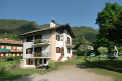 Casa Piva con il grande giardino Casa Piva con il grande giardino