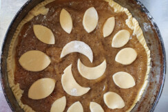 Frolla con marmellata fatta in casa di mele e kiwi Frolla con marmellata fatta in casa di mele e kiwi