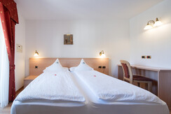 231106 Camere Zirmes -1