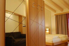 INGRESSO JUNIOR SUITE