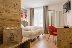 60 _EM71144 60 _EM71144