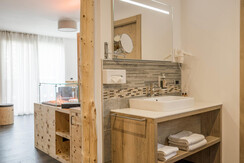 9 _EM71021 9 _EM71021