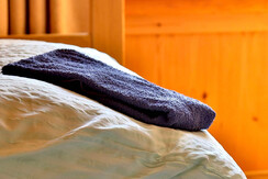 Rifugio Alimonta - Privates Vierbettzimmer mit Bettwäsche