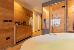 Wellness Suite 206 4 Wellness Suite 206 4