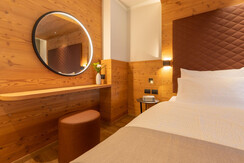 Wellness Suite 205 2 Wellness Suite 205 2