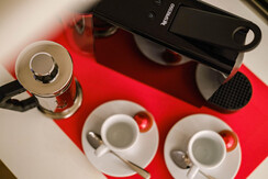 101 - Macchina del caffè Nespresso 101 - Macchina del caffè Nespresso