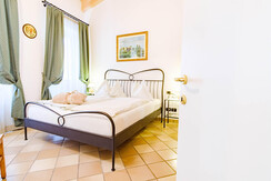 102 - Camera matrimoniale 102 - Camera matrimoniale