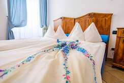 105 - Letto camera matrimoniale 105 - Letto camera matrimoniale